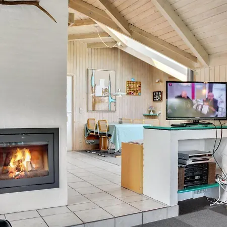 Angelika - 1-6km From The Sea In Western Jutland By Interhome